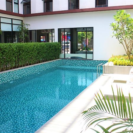 De Ninth Boutique Hotel & Spa Phnom-Penh Buitenkant foto